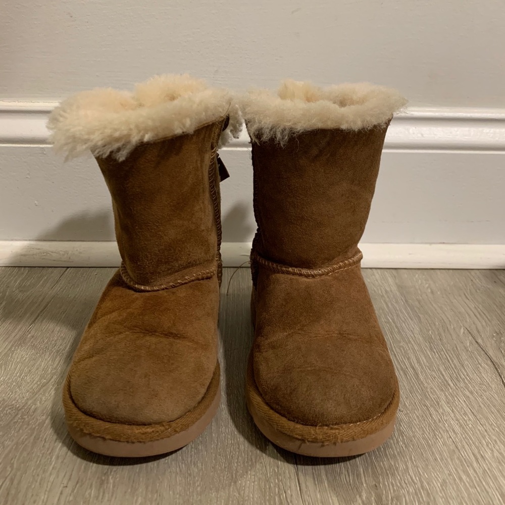 toddler bailey UGG boots
